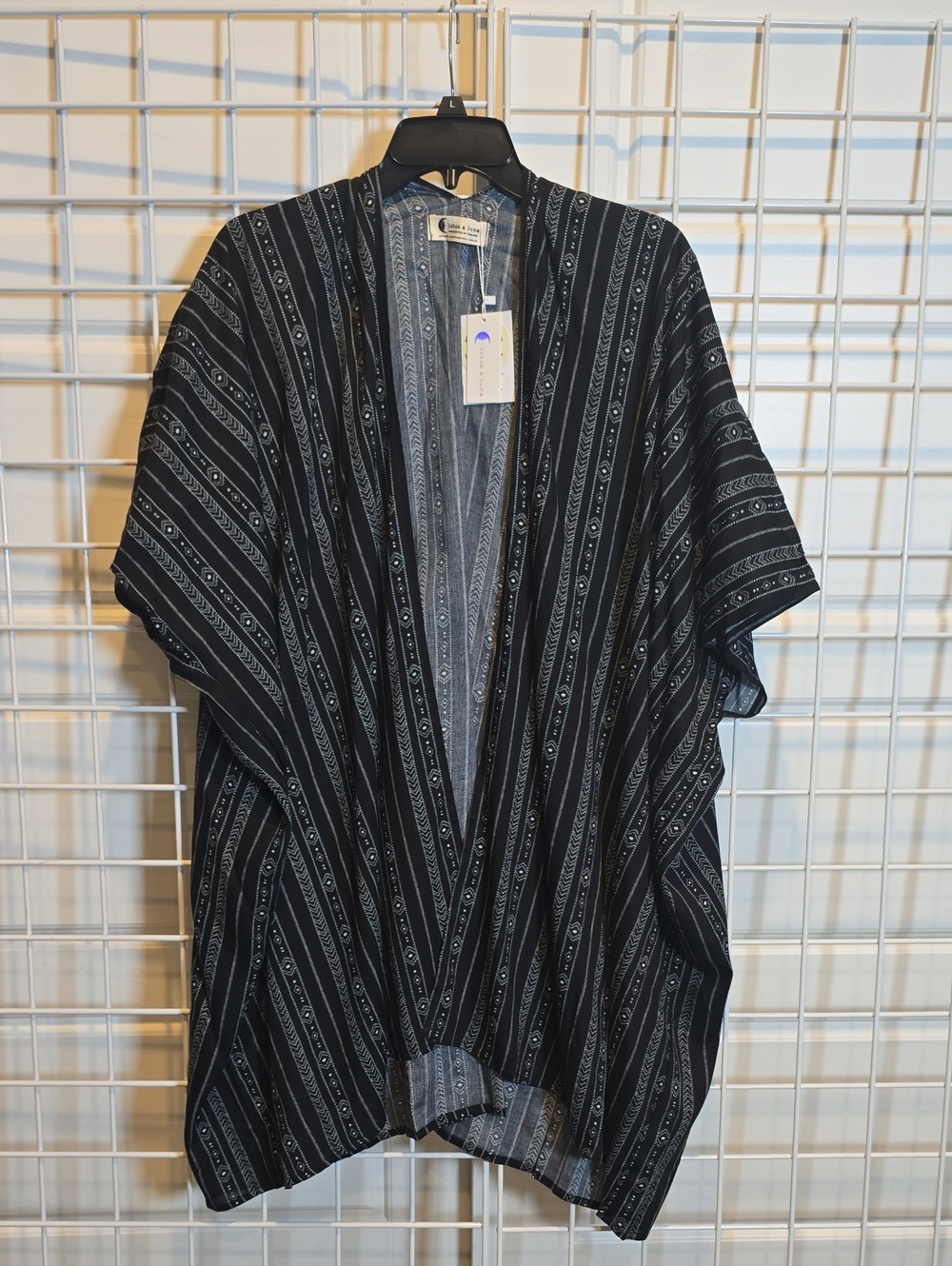 Lotus & Luna Striped Black Open-Front Kimono Wrap One Size NWT Unisex